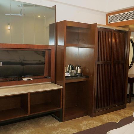 Geo Hotel Puducherry Zewnętrze zdjęcie